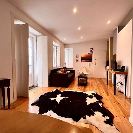 Bright And Sunny Apartment Lisbon Exterior photo